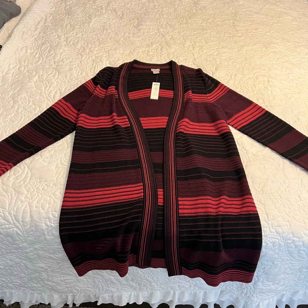Chicos cardigan NWT. Size large.